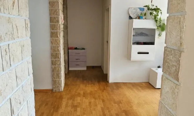 Недвижимость Квартира 4-комнатная в Луция: 10