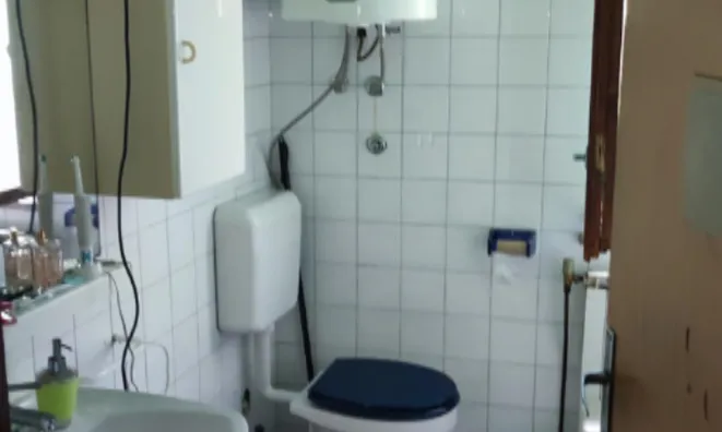 Недвижимость Квартира, 4 комнаты, Побеги: 6