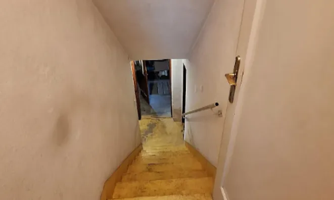 Недвижимость Дом, Любляна Вич, у Долгого моста: 16