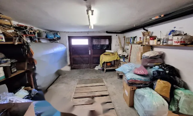 Недвижимость Дом, Любляна Вич, у Долгого моста: 17