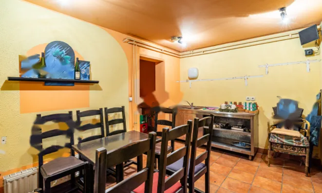 Недвижимость Коммерческое помещение в Моще: 20