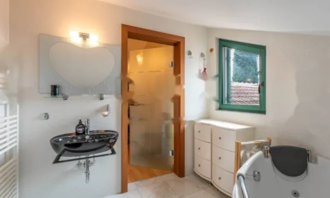 Недвижимость Семейный дом 261 м², Центр, Опатия: 24