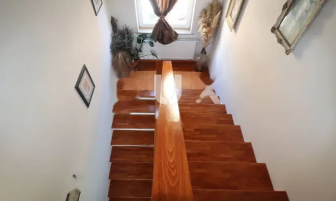 Недвижимость Коттедж 200 м², Центр, Опатия: 22