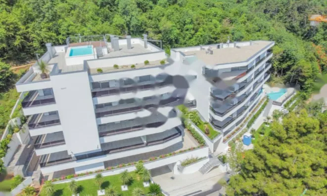 Недвижимость Четырехкомнатная квартира в центре: 15