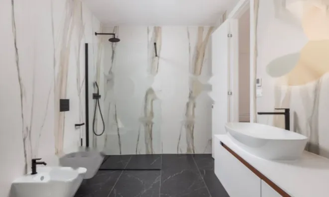 Недвижимость Четырехкомнатная квартира в центре: 19