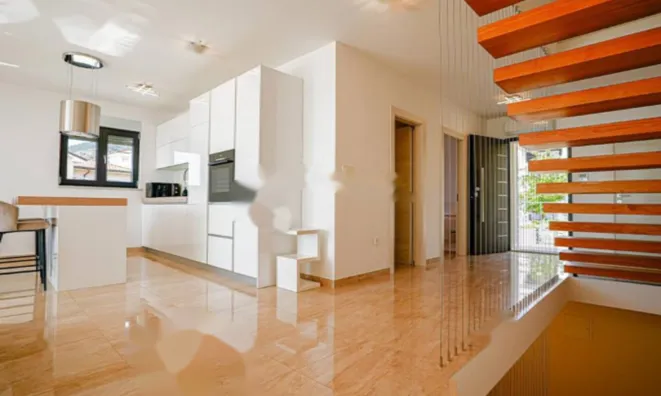 Недвижимость Семейный дом 250 м², Опатия: 18