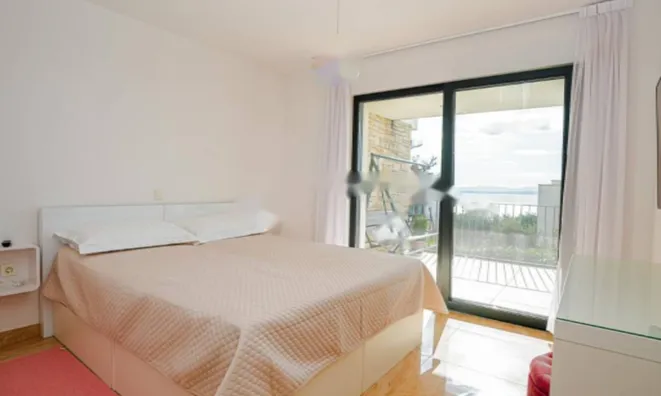 Недвижимость Семейный дом 250 м², Опатия: 21