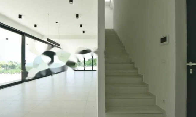 Недвижимость Новый дом 300 м² в центре: 20