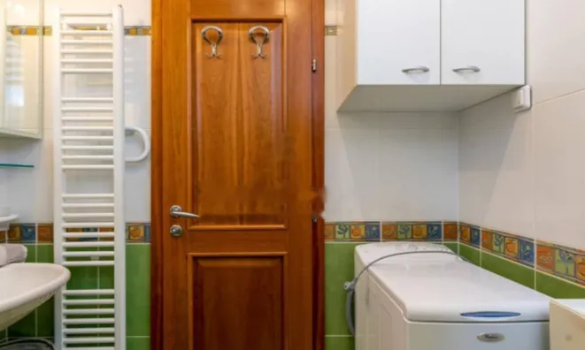 Недвижимость Двухкомнатная квартира в центре: 19