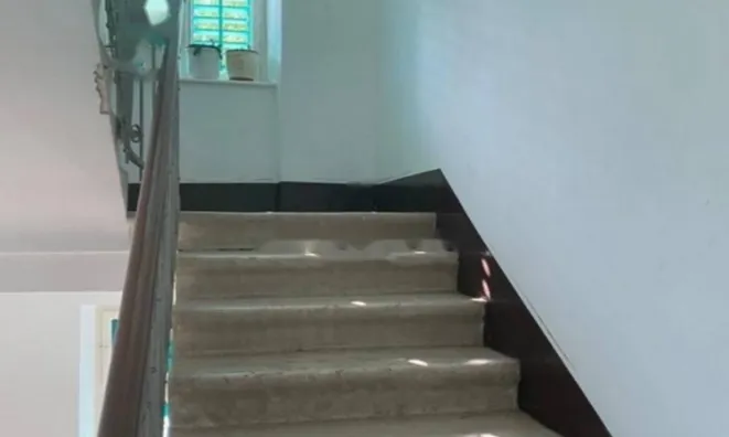 Недвижимость Трехкомнатная квартира, Центр: 16