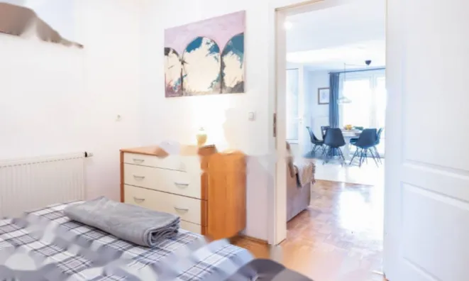 Недвижимость Трехкомнатная квартира Центр: 11