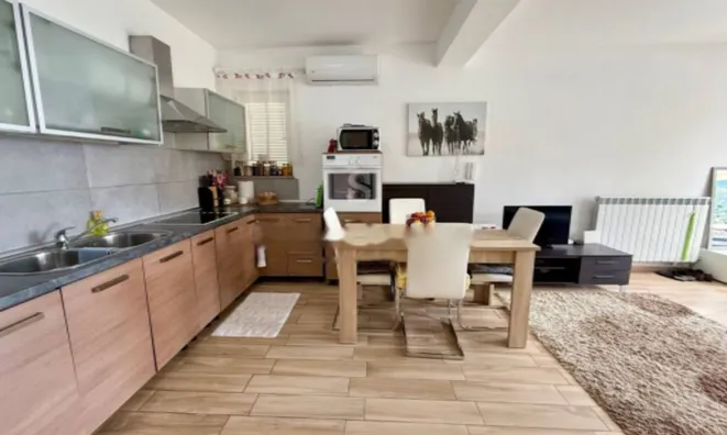 Недвижимость Трёхкомнатная квартира Запад: 9