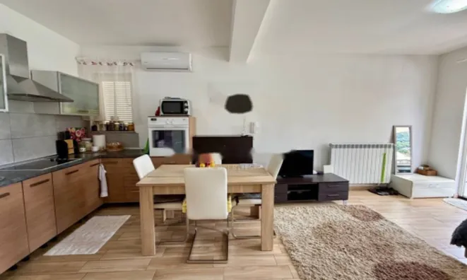 Недвижимость Трёхкомнатная квартира Запад: 10