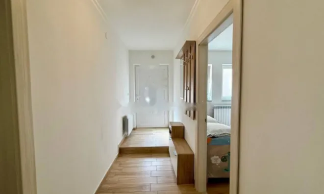 Недвижимость Трёхкомнатная квартира Запад: 24