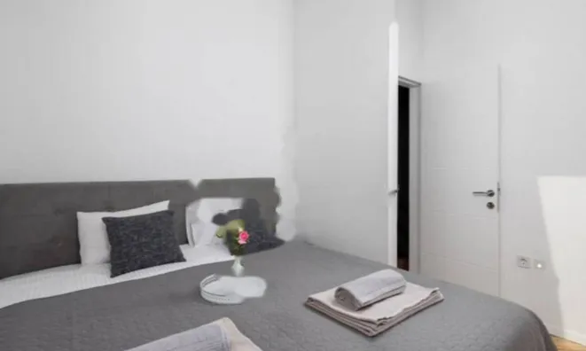 Недвижимость Трехкомнатная квартира Центр: 9