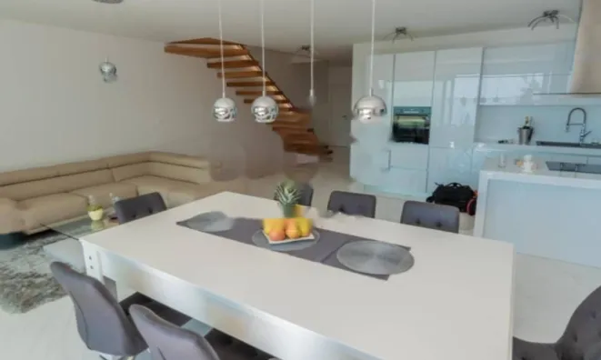 Недвижимость Особняк 250 м² в центре Опатии: 25