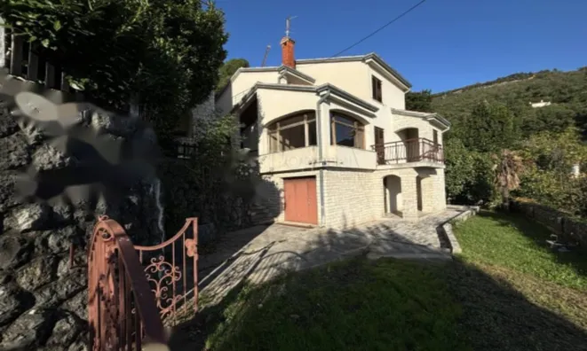 Недвижимость Семейный дом 302 м², центр Опатии: 1