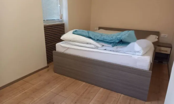 Недвижимость Трёхкомнатная квартира в центре: 13