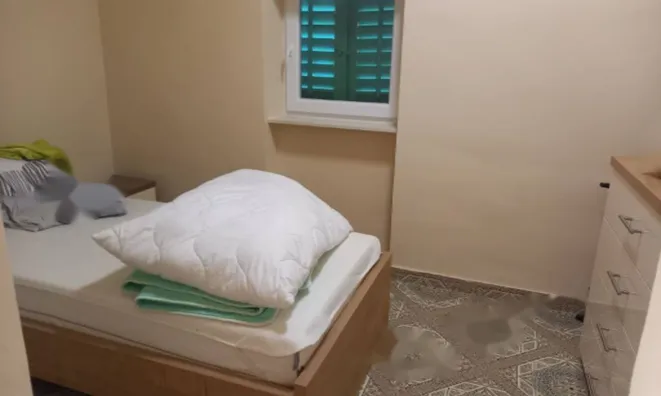 Недвижимость Трёхкомнатная квартира в центре: 16