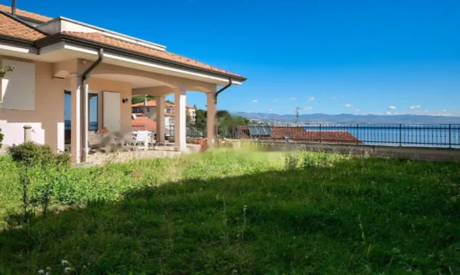 Недвижимость Семейный дом 300 м², Центр, Опатия: 2