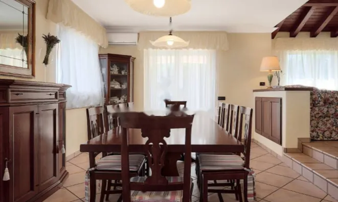 Недвижимость Семейный дом 300 м², Центр, Опатия: 10