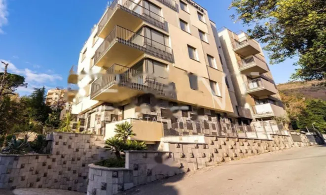 Недвижимость Двухкомнатная квартира Центр: 11