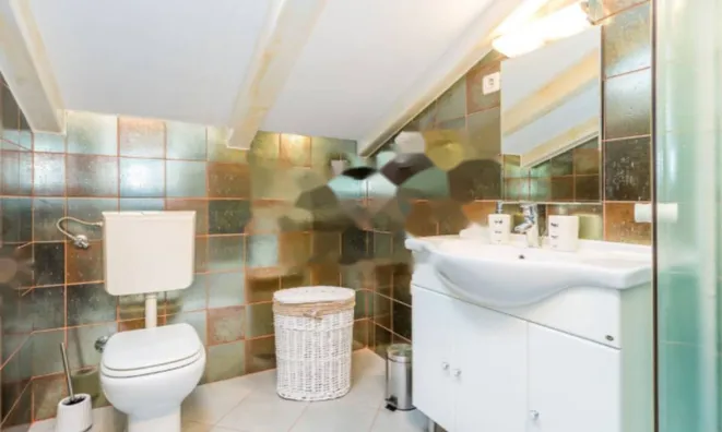 Недвижимость Четырёхкомнатная квартира в центре: 18