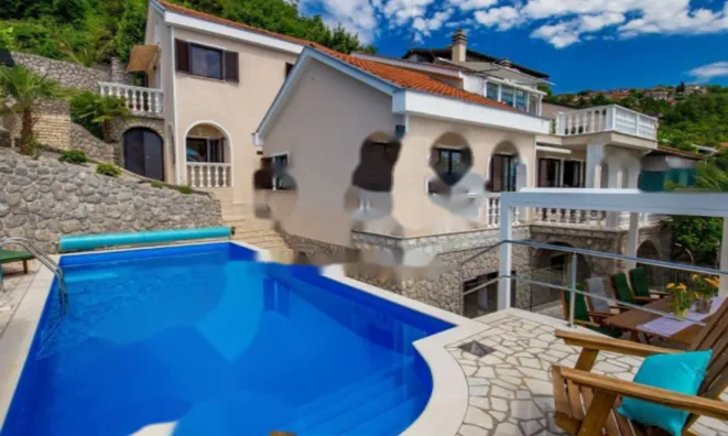 Недвижимость Семейный дом 430 м², Центр.: 2