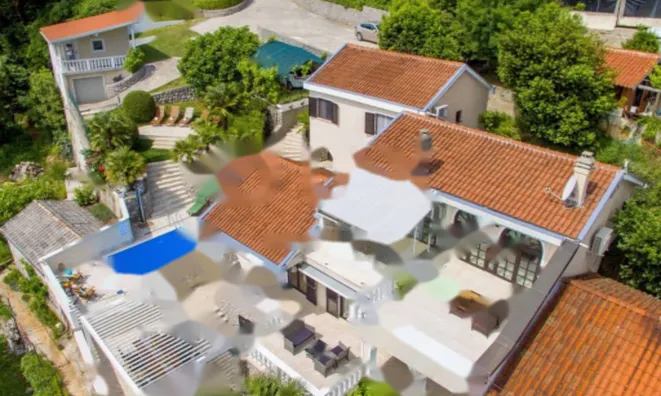 Недвижимость Семейный дом 430 м², Центр.: 3