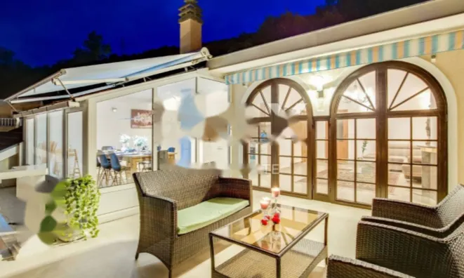 Недвижимость Семейный дом 430 м², Центр.: 16