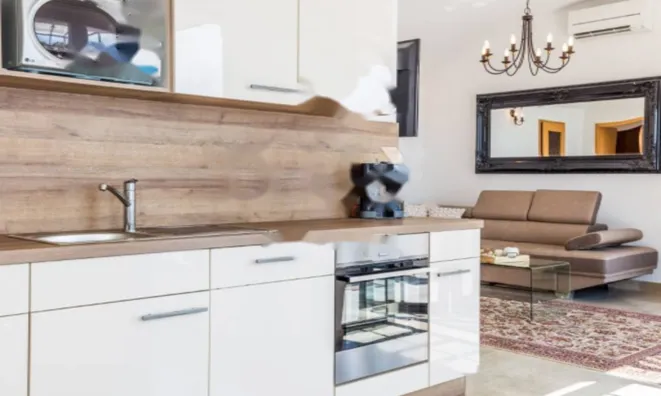 Недвижимость Семейный дом 430 м², Центр.: 17