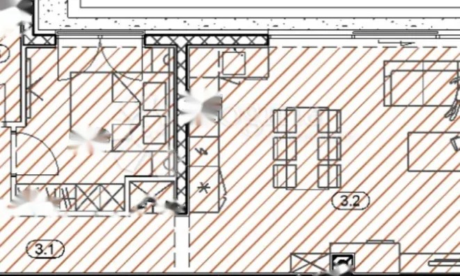 Недвижимость Трехкомнатная квартира в центре: 2