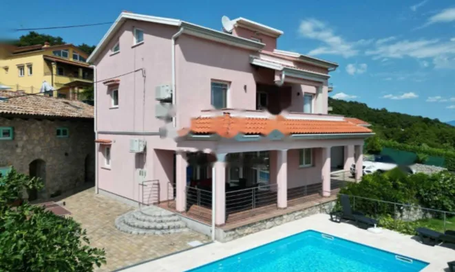 Недвижимость Семейный дом 500 м², Центр, Опатия: 7