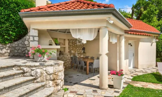 Недвижимость Дом в центре Опатии 381 м²: 19