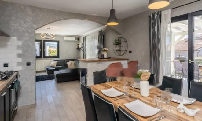 Недвижимость Семейный дом 150 м², Центр, Опатия: 4