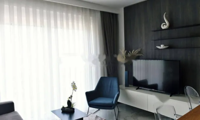 Недвижимость Семейный дом 360 м², Центр: 10