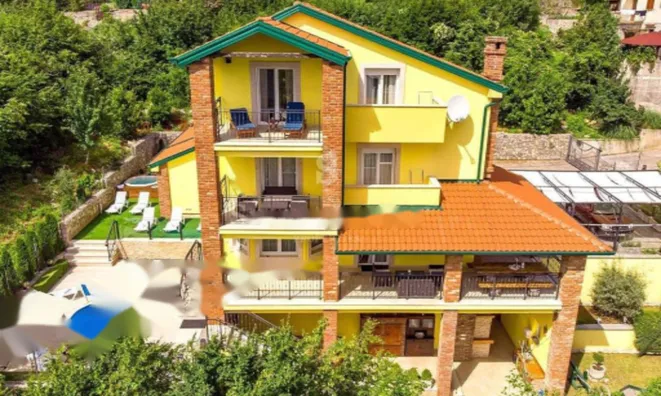 Недвижимость Новый дом 639 м² в центре Опатии: 1