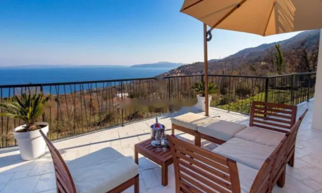 Недвижимость Дом 180 м², Центр, Опатия: 2