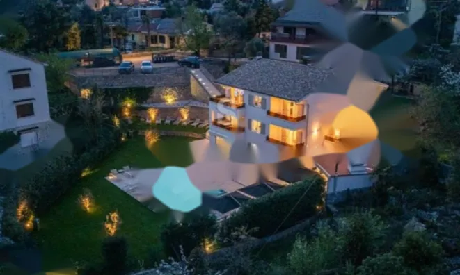 Недвижимость Семейный дом 404 м², Центр: 12