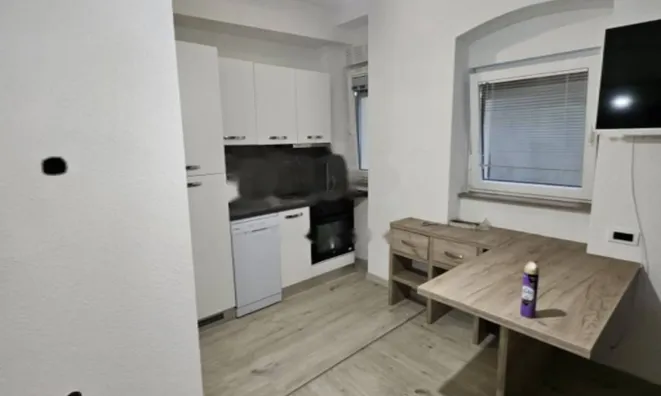 Недвижимость Трёхкомнатная квартира 65 м², Центр, Опатия: 15