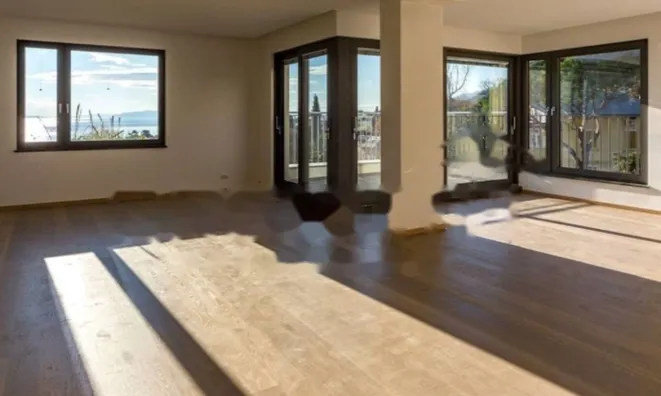 Недвижимость Четырехкомнатная квартира Центр: 8