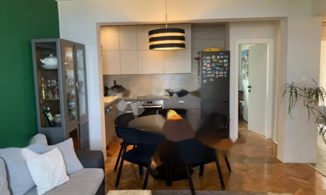 Недвижимость Трехкомнатная квартира Центр: 3