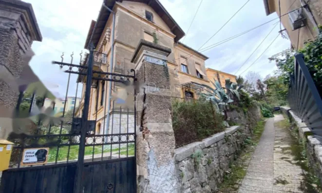 Недвижимость Четырехкомнатная квартира, Опатия: 1