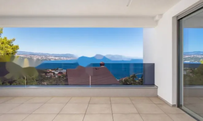 Недвижимость Трехкомнатная квартира в центре: 4