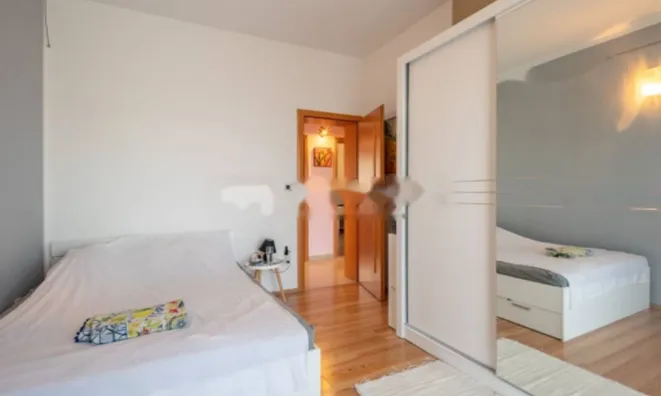 Недвижимость Семейный дом 340 м², Центр: 14