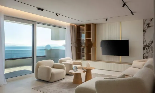 Недвижимость Трёхкомнатная квартира в Центре: 8