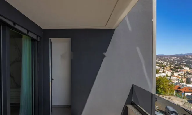 Недвижимость Трёхкомнатная квартира в Центре: 22