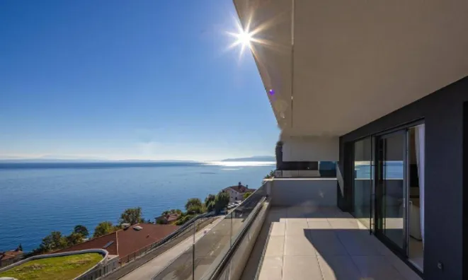 Недвижимость Трёхкомнатная квартира в Центре: 23