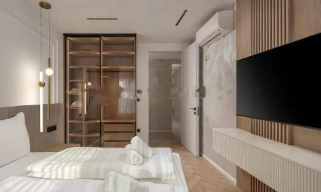 Недвижимость Трёхкомнатная квартира в Центре: 25