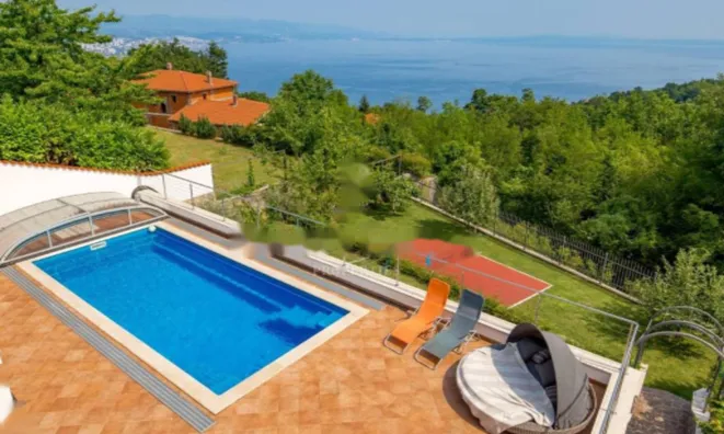 Недвижимость Семейный дом 300 м², Центр, Опатия: 5